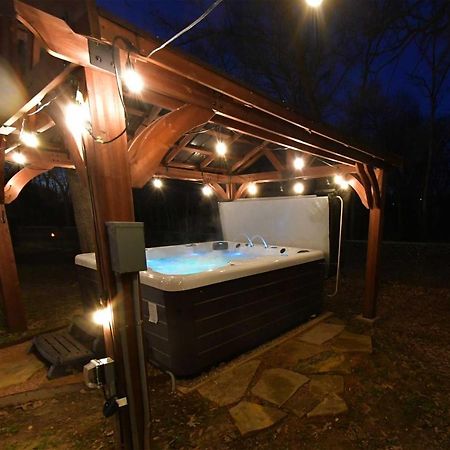 Groesbeck Lodge On The River Hot Tub And Fire Pit Екстериор снимка